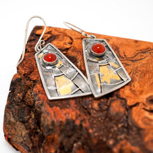 Load image into Gallery viewer, Corona Earrings