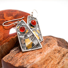Load image into Gallery viewer, Corona Earrings