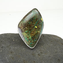 Load image into Gallery viewer, Erratic Ring