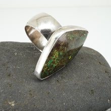 Load image into Gallery viewer, Erratic Ring