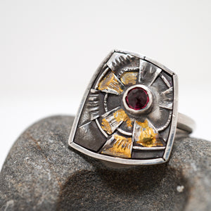 Corona Ring I - Garnet